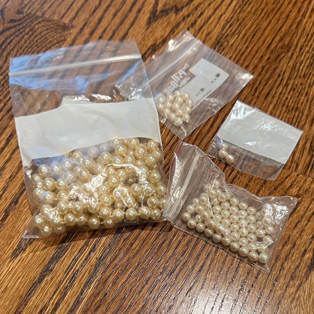 Assorted Pearl Beads
